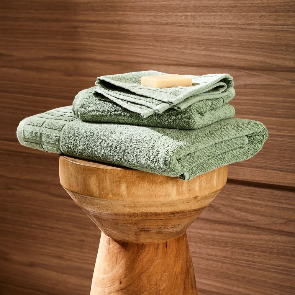 Alex Liddy Towel Range